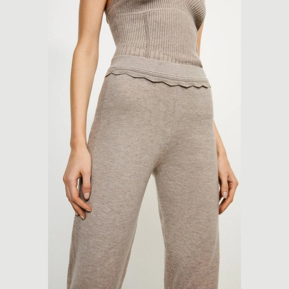 Karen Millen Rib Knit Corset Lounge Set - Picture 5 of 5